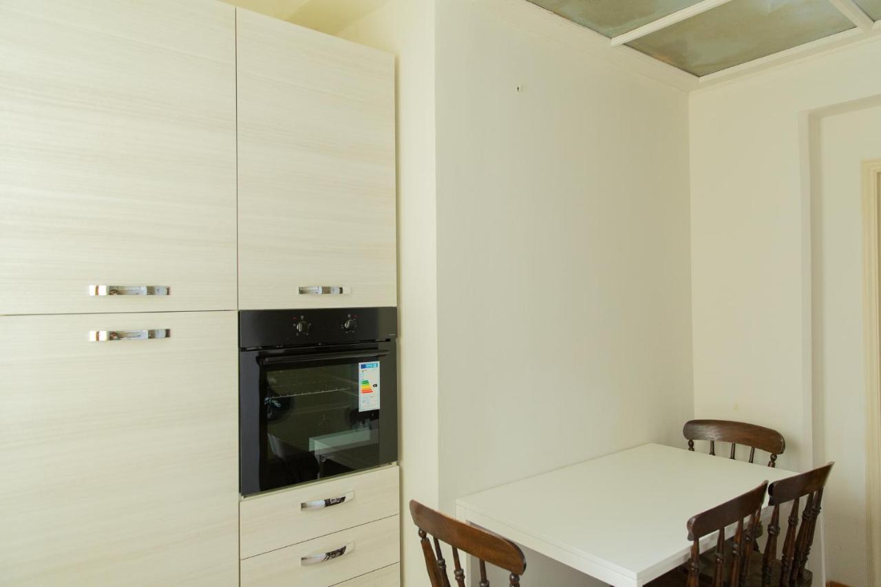 Strategic 2Br Apartment 피렌체 외부 사진